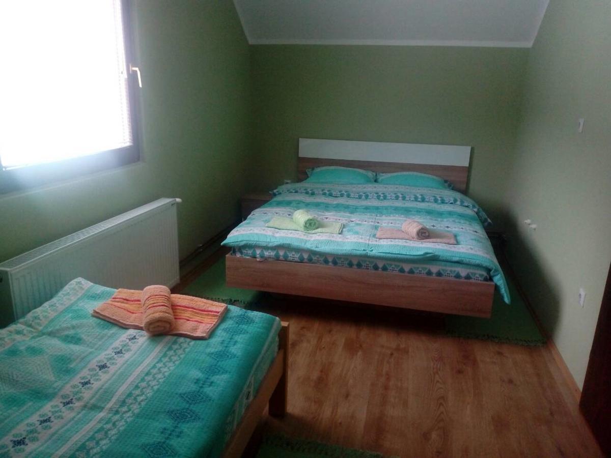 Rooms Violeta Μόκρα Γκόρα Εξωτερικό φωτογραφία