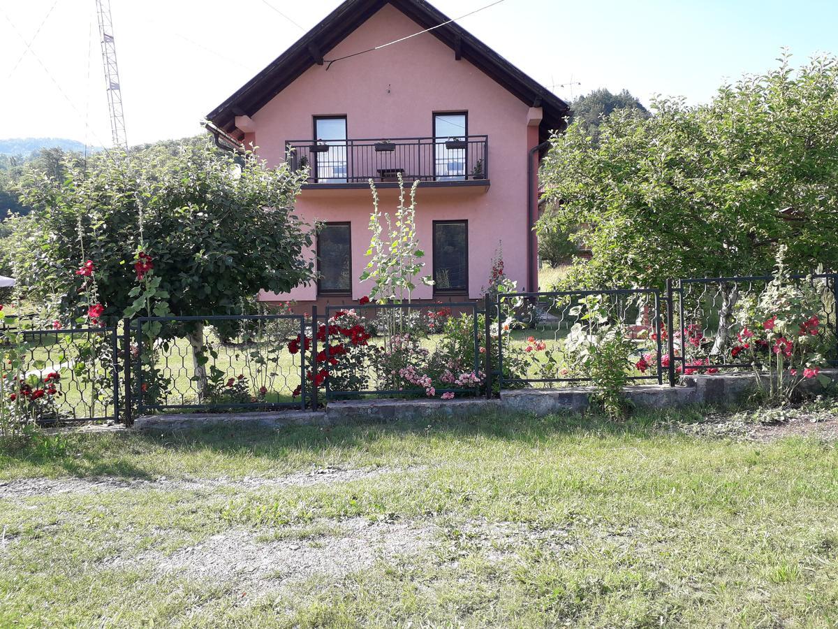 Rooms Violeta Μόκρα Γκόρα Εξωτερικό φωτογραφία